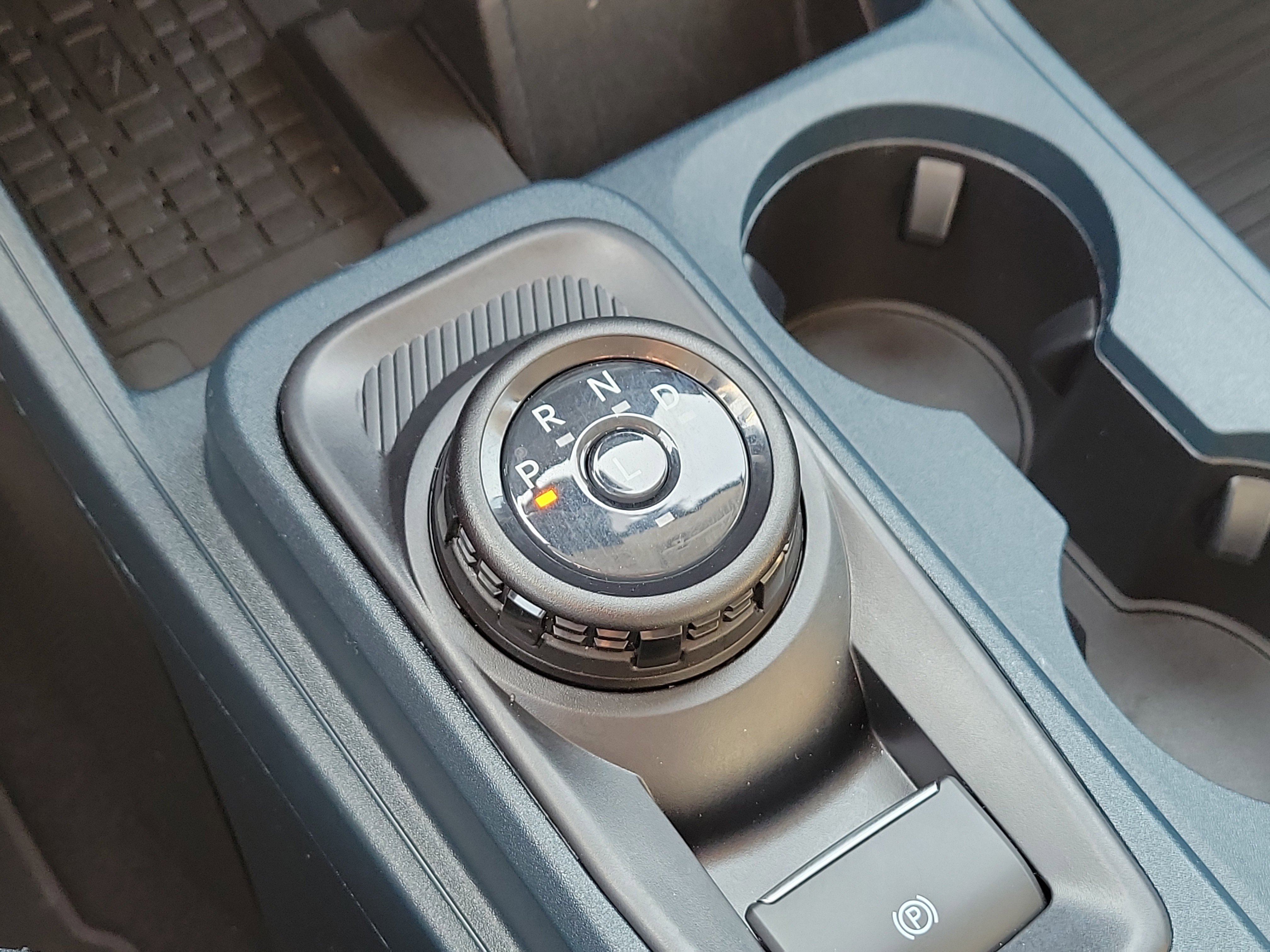 Used 2025 Ford Maverick Lariat image 28