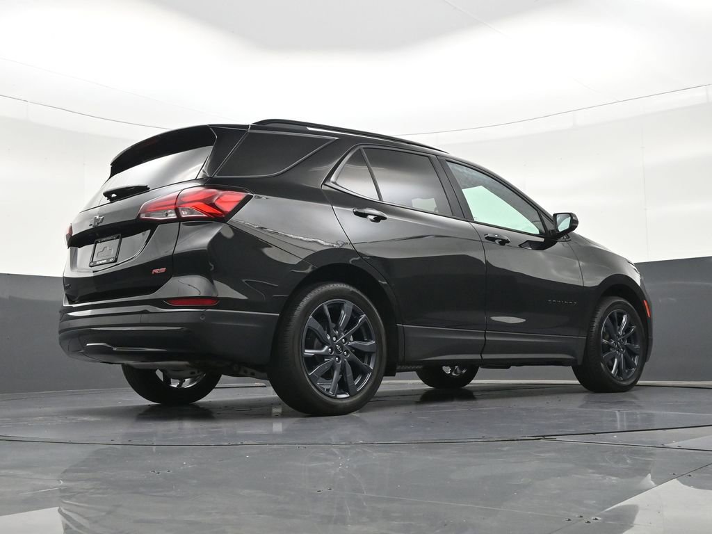 Used 2024 Chevrolet Equinox RS w/ RS Leather Package FWD image 30