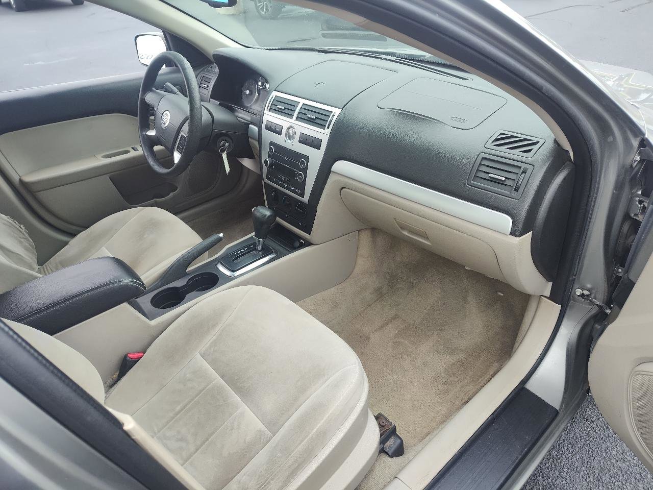 Used 2008 Mercury Milan FWD image 11