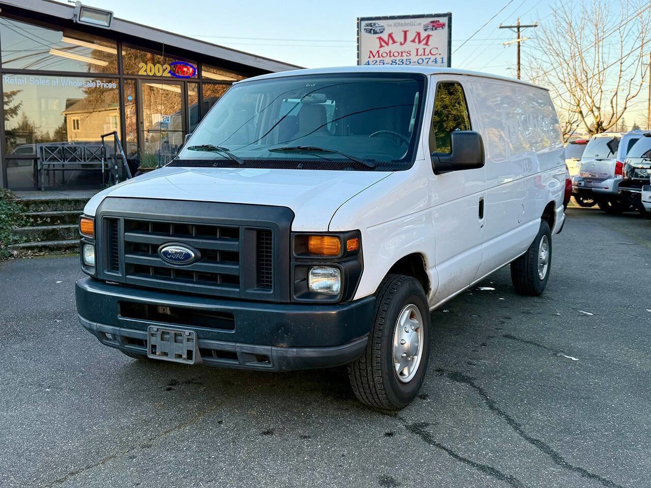 Used 2011 Ford E-250 and Econoline 250 w/ PWR Group RWD image 2