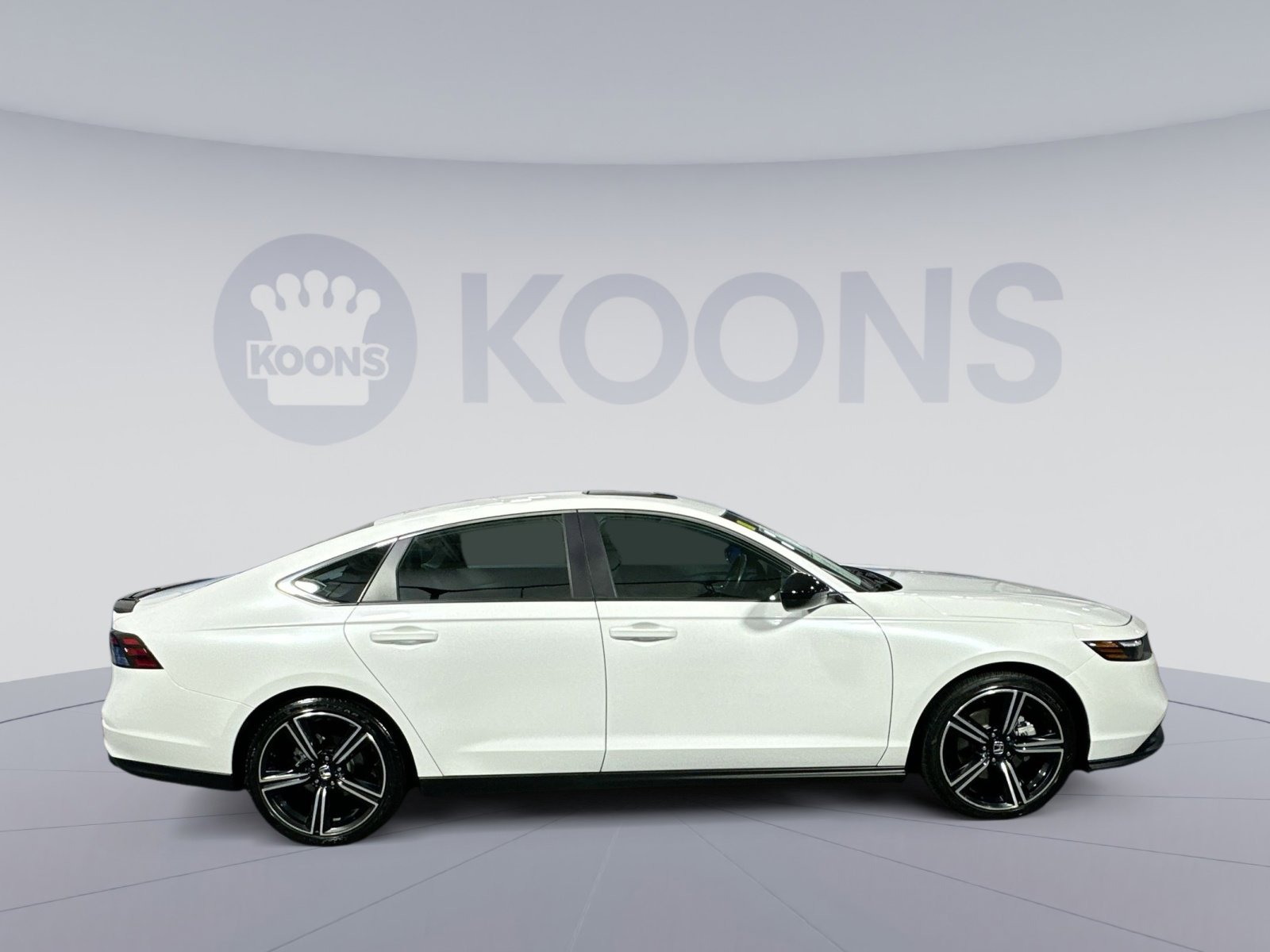 Used 2024 Honda Accord Sport image 8