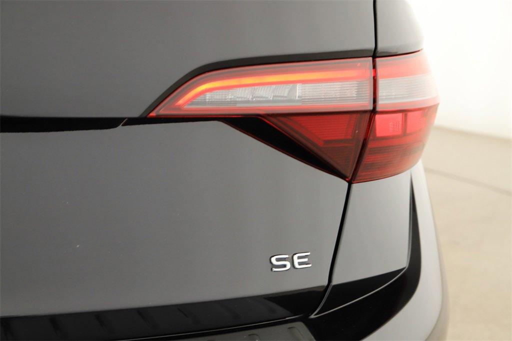 Used 2023 Volkswagen Jetta SE image 29