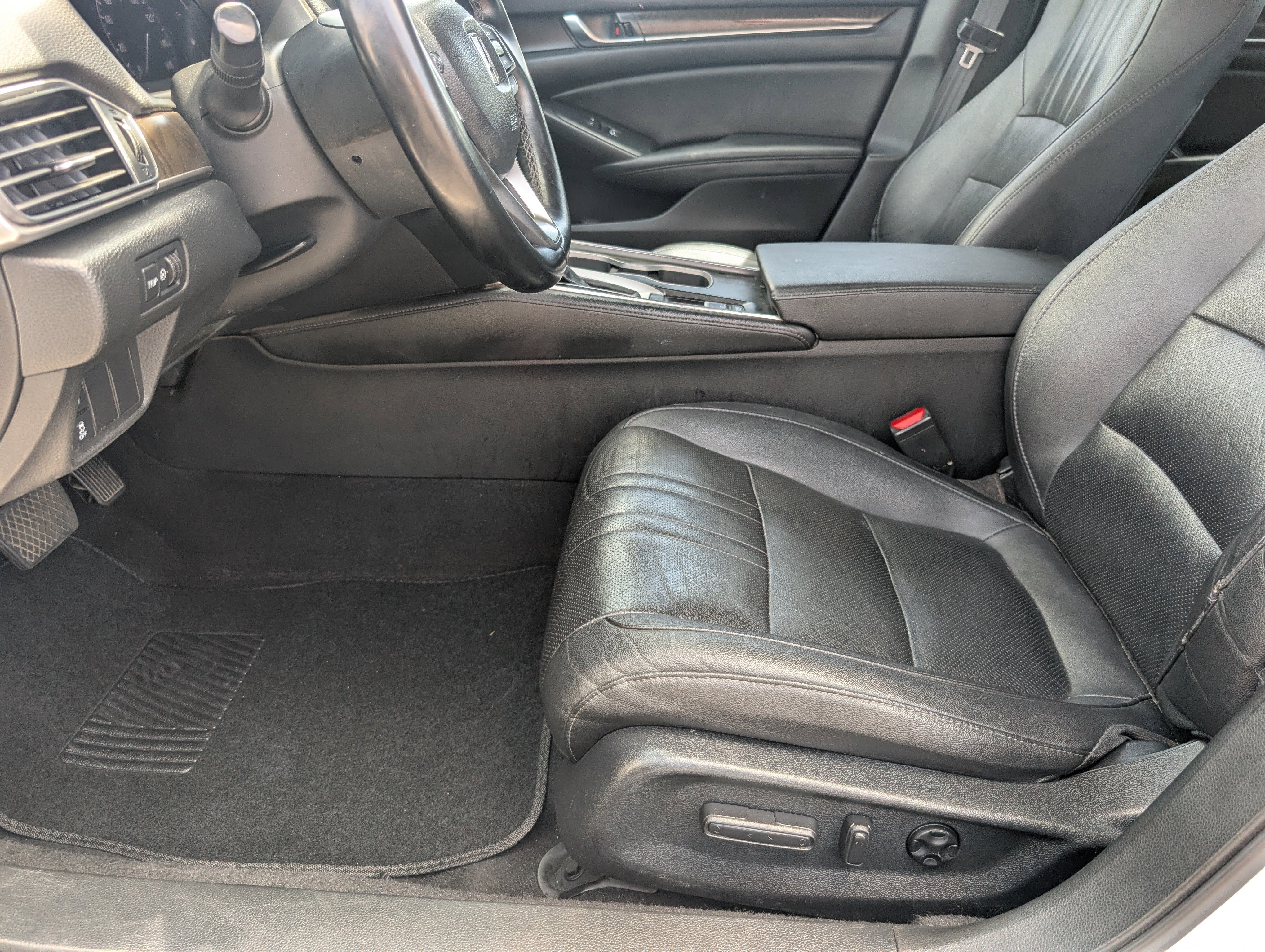 Used 2020 Honda Accord EX-L image 14