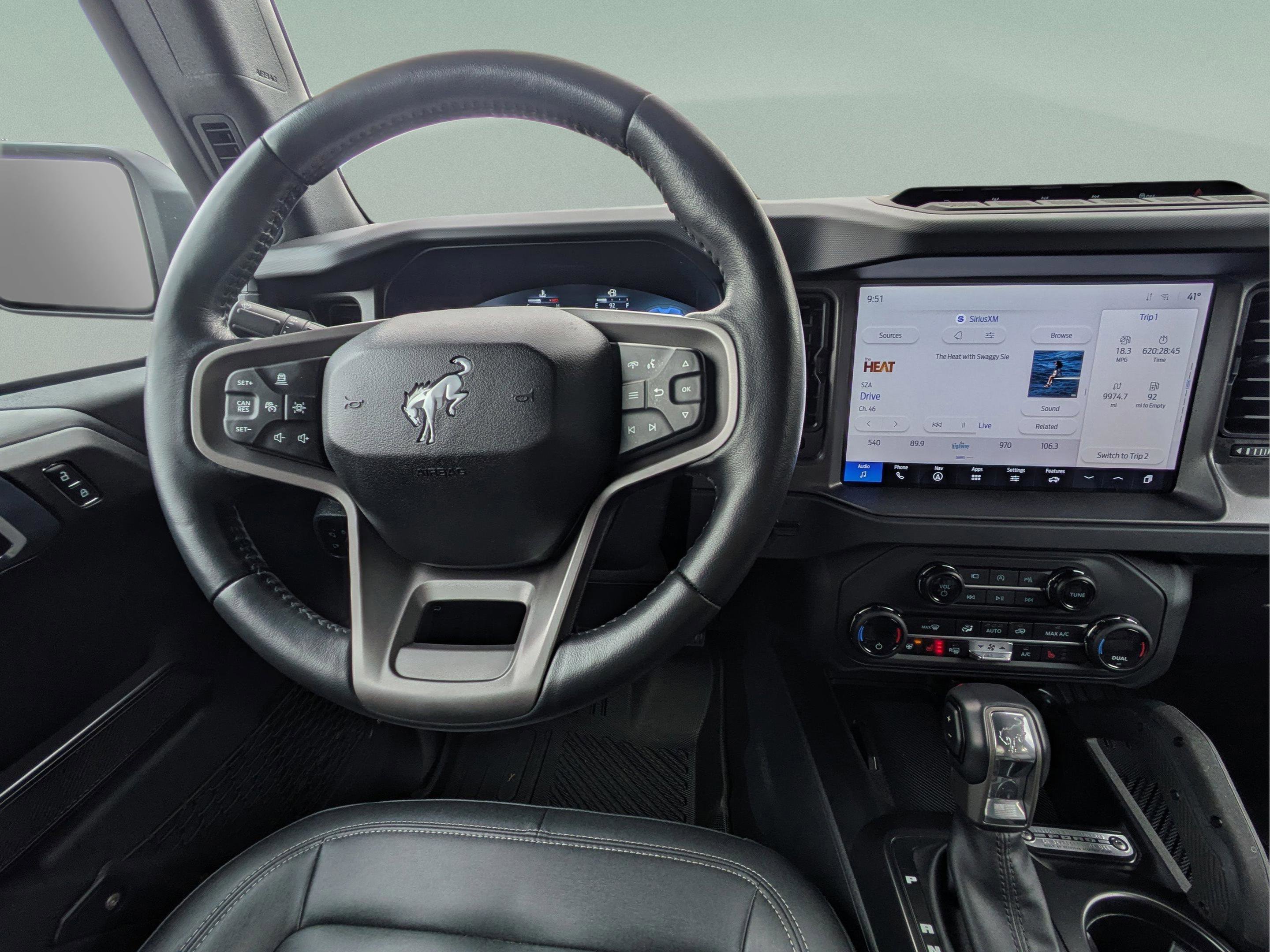 Used 2025 Ford Bronco Badlands image 28