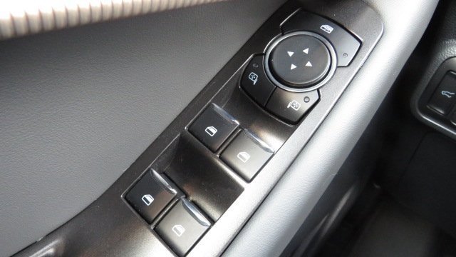 Used 2025 Ford Explorer Active image 26