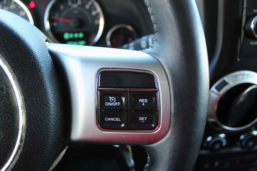 Used 2015 Jeep Wrangler Unlimited Sport image 14