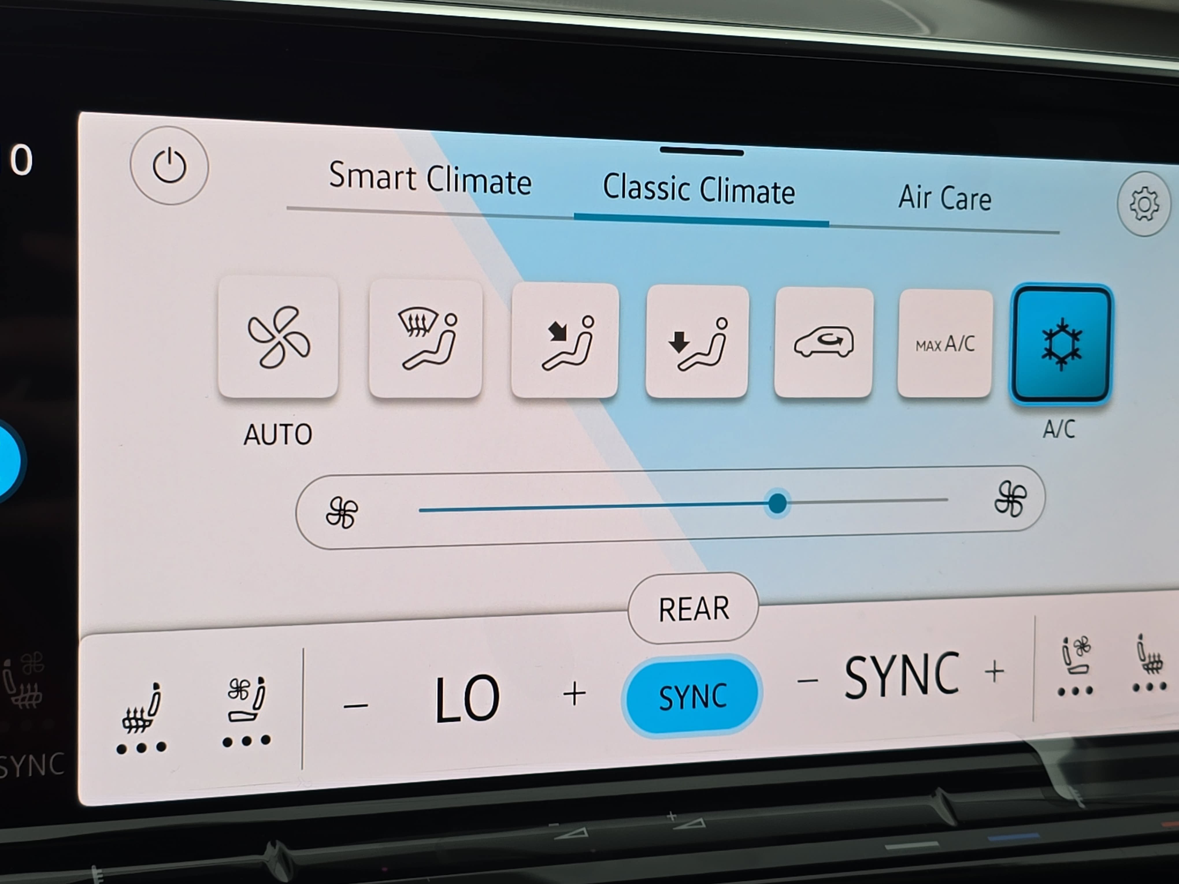 New 2026 Volkswagen Atlas SEL AWD/4WD image 25