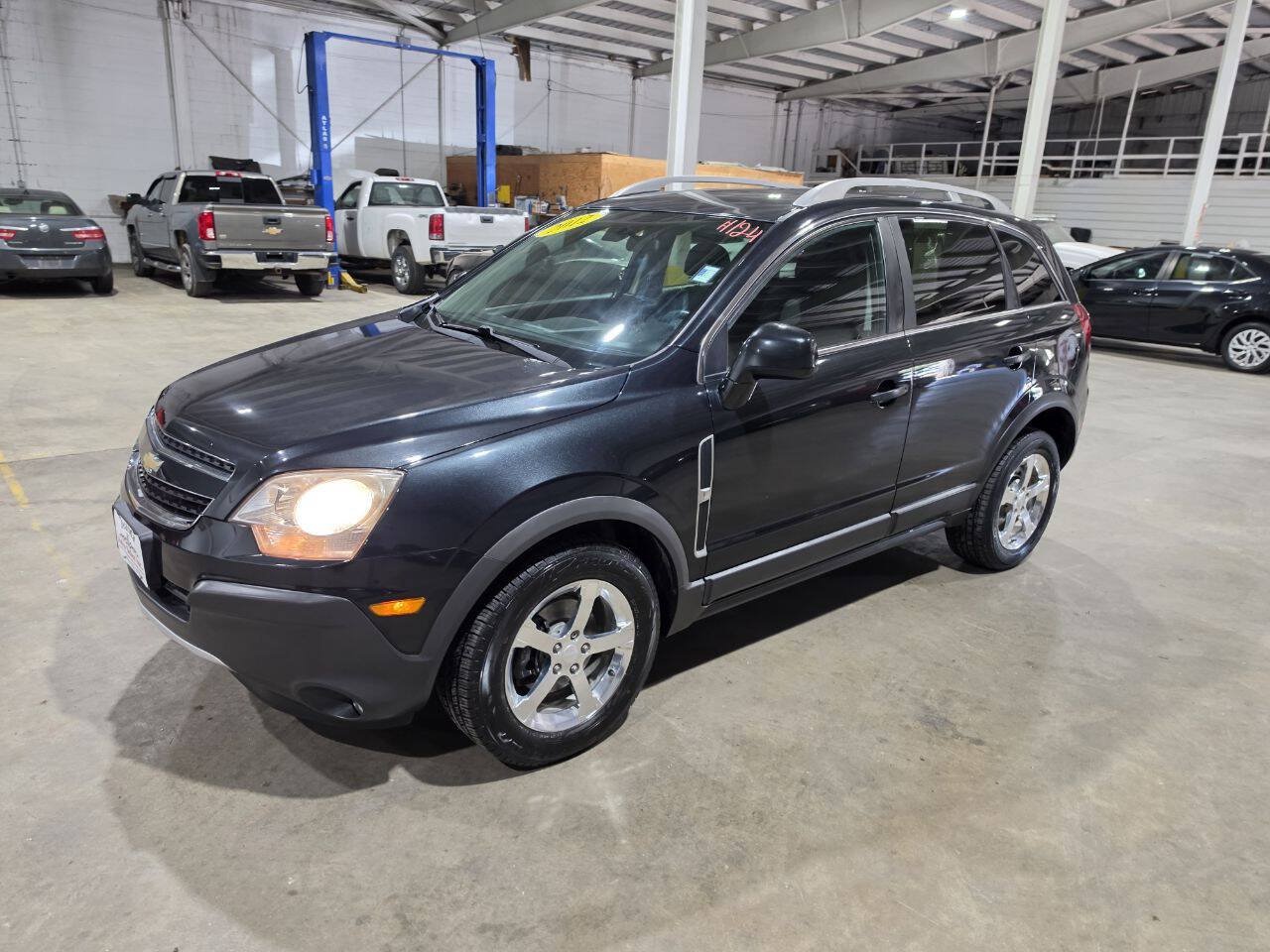 Used 2012 Chevrolet Captiva Sport LS FWD image 2