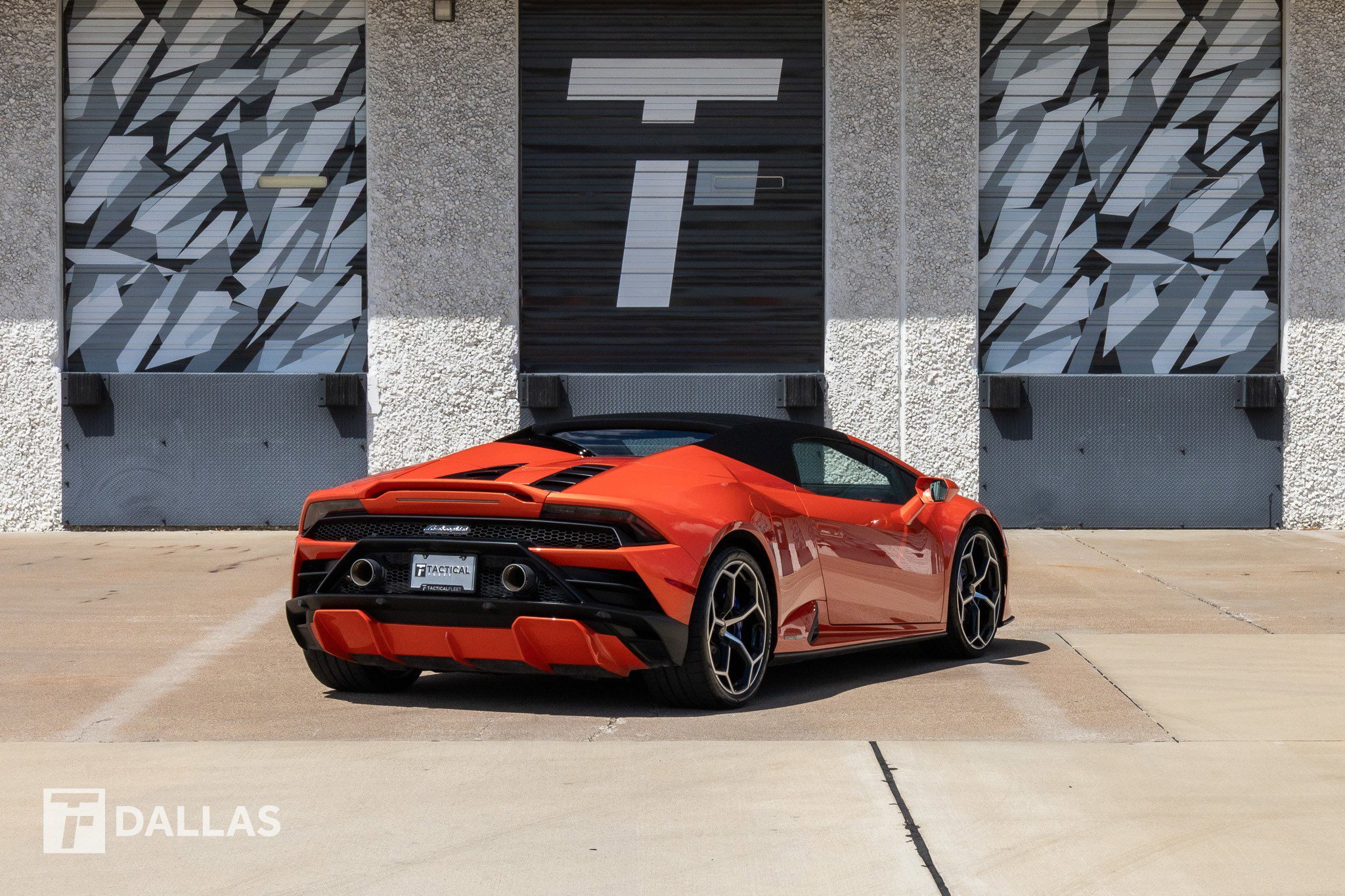 Used 2022 Lamborghini Huracan EVO image 15