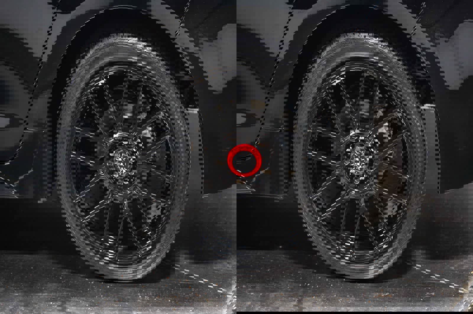 Used 2024 Toyota Corolla SE w/ SE Premium Package image 7