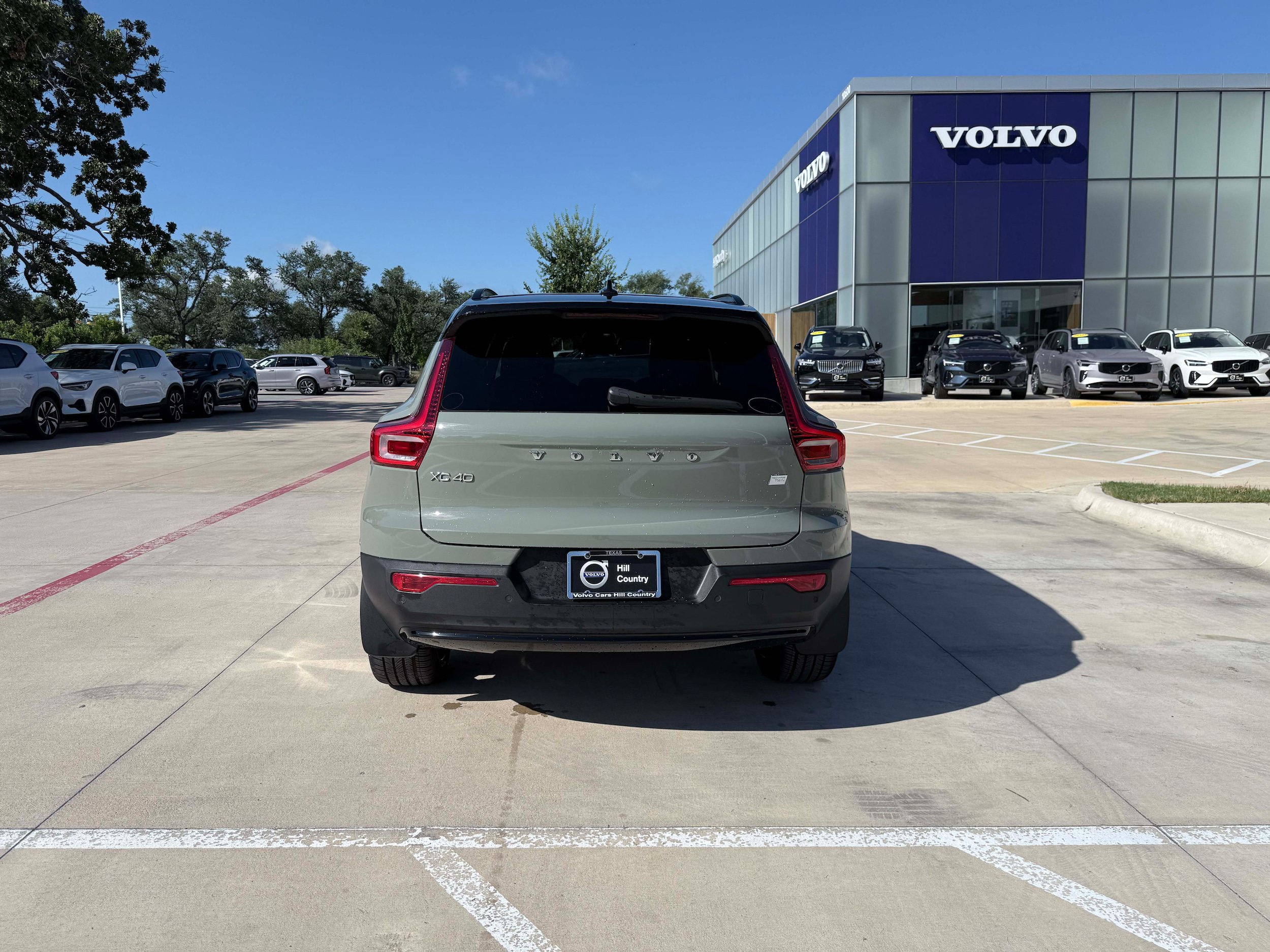 Certified 2023 Volvo XC40 Recharge Ultimate AWD/4WD image 5