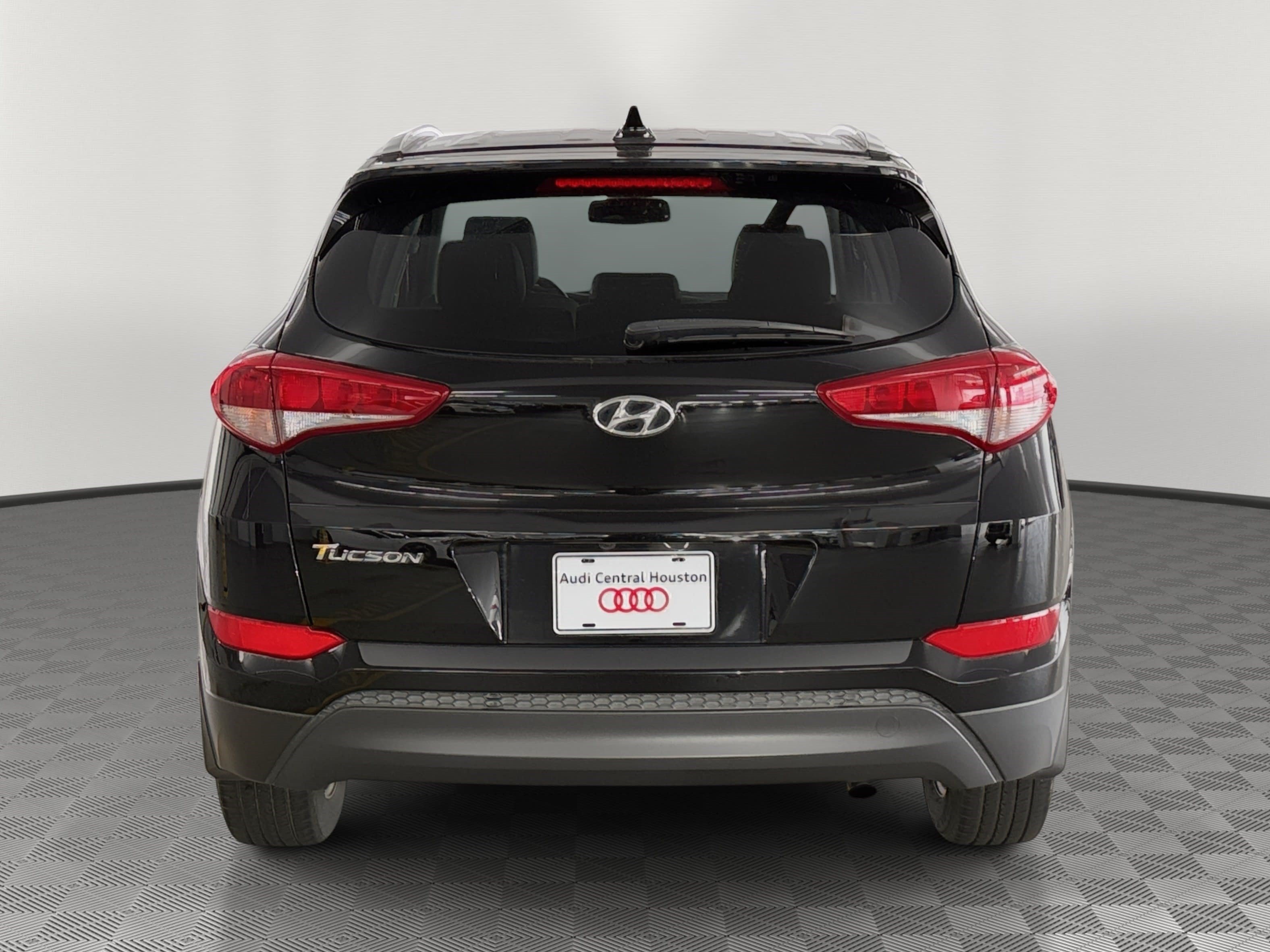 Used 2018 Hyundai Tucson SEL Plus w/ Cargo Package FWD image 10