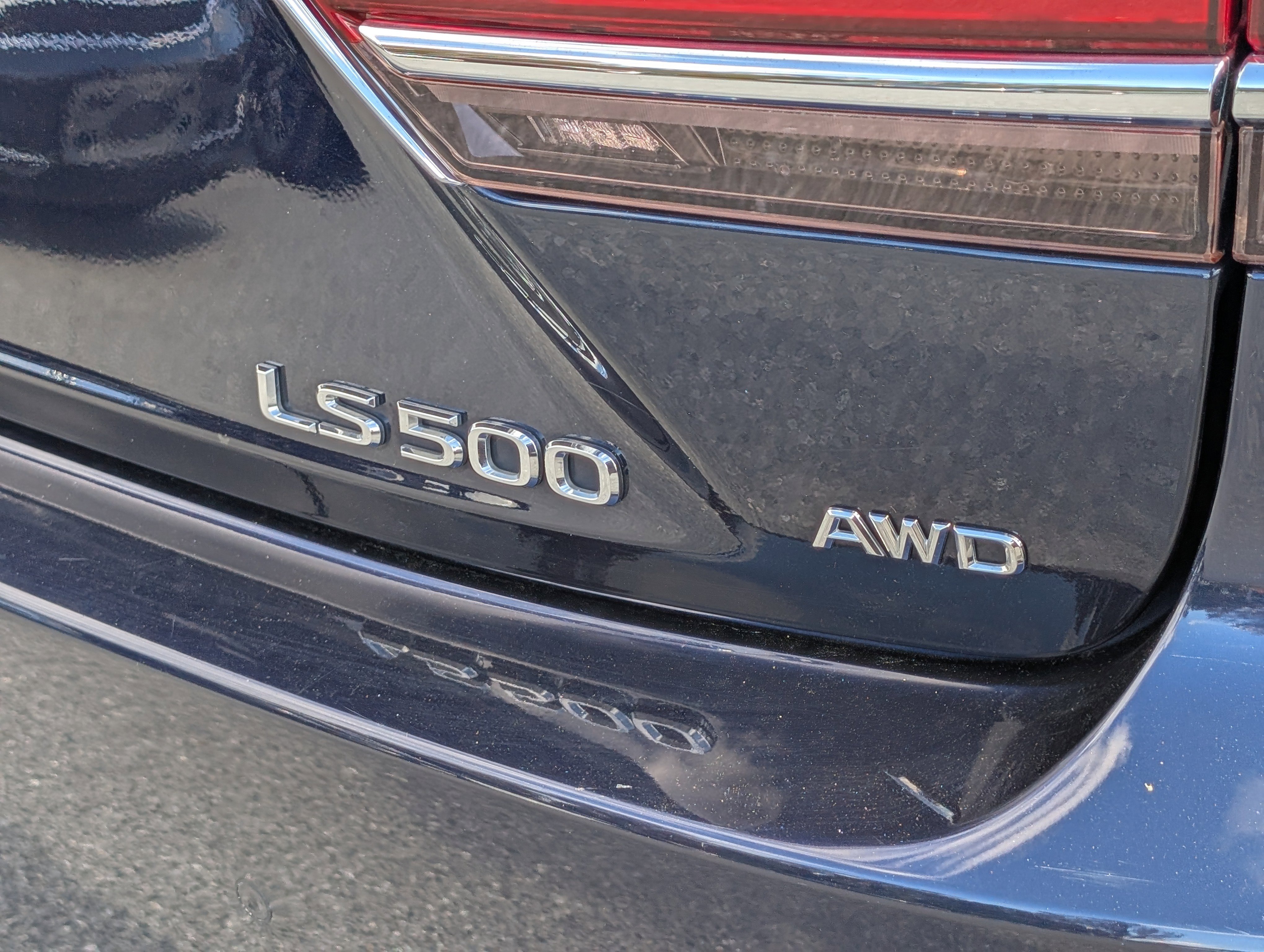 Used 2019 Lexus LS 500 AWD image 9