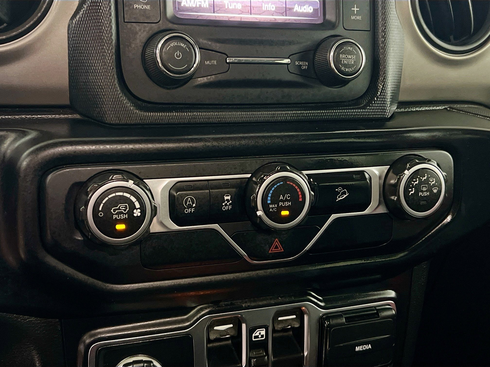 Used 2020 Jeep Wrangler Unlimited Sport S image 27