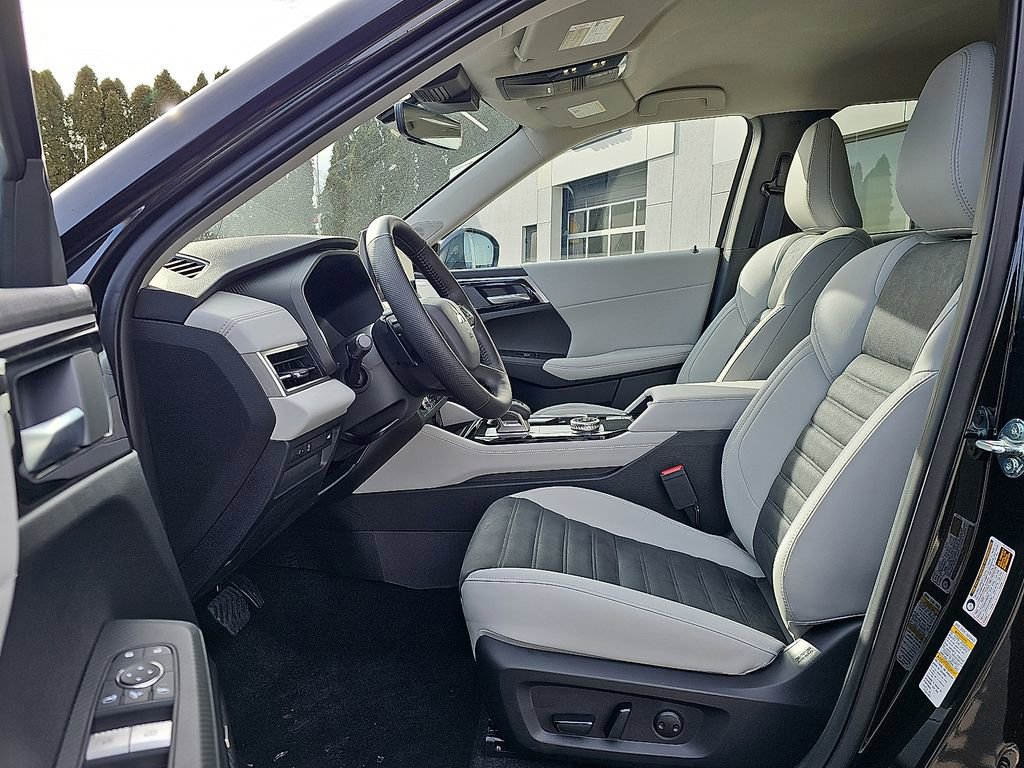 New 2026 Mitsubishi Outlander SE AWD/4WD image 9