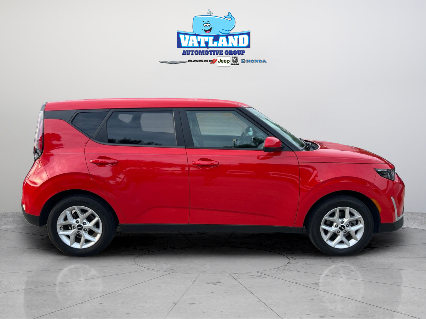 Used 2024 Kia Soul LX w/ Option Group 015 FWD image 6