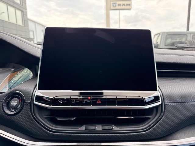 New 2026 Jeep Compass Latitude AWD/4WD image 15