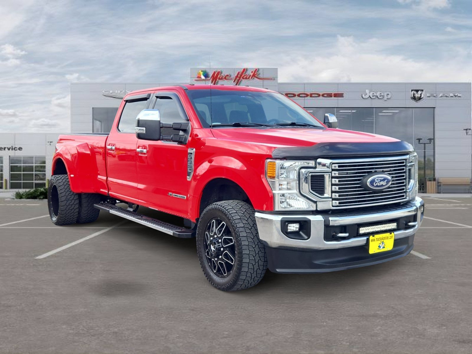 Used 2021 Ford F350 XLT w/ XLT Premium Package AWD/4WD image 7