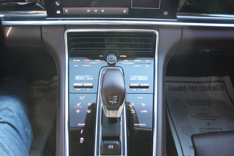 Used 2022 Porsche Panamera 4 AWD/4WD image 8