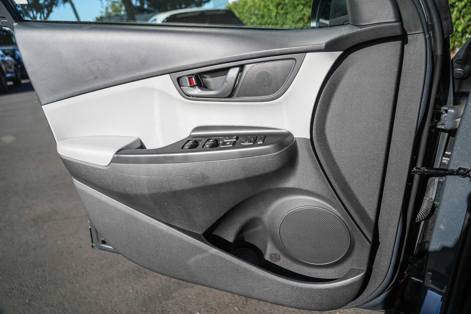 Certified 2023 Hyundai Kona SEL FWD image 22