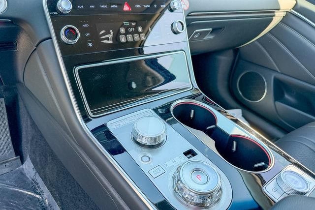 Used 2025 Genesis GV80 2.5T Standard image 18