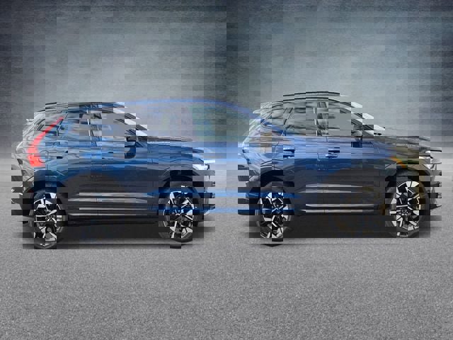 New 2026 Volvo XC60 B5 Plus w/ Protection Package Premier image 8