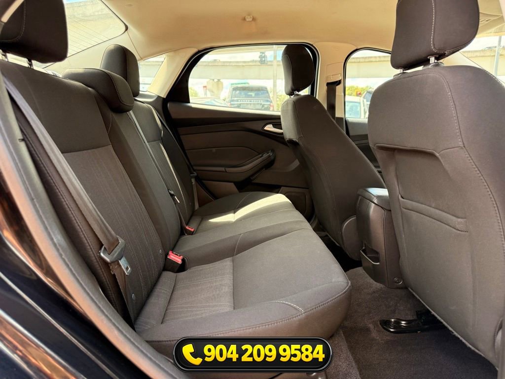 Used 2018 Ford Focus SE FWD image 33