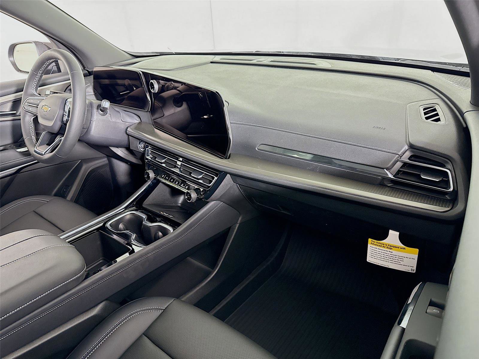 New 2026 Chevrolet Traverse LT w/ Driver Confidence Package image 24