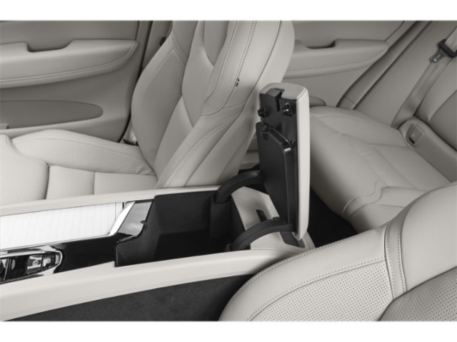 New 2026 Volvo XC60 T8 Ultra w/ Protection Package Premier AWD/4WD image 11