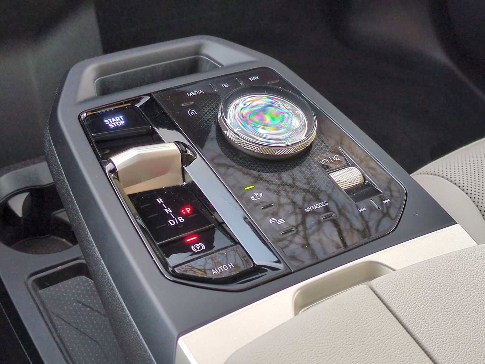 New 2025 BMW iX xDrive50 image 34