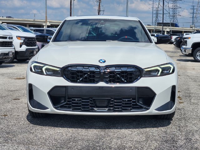 Used 2025 BMW M340i w/ Premium Package RWD image 2