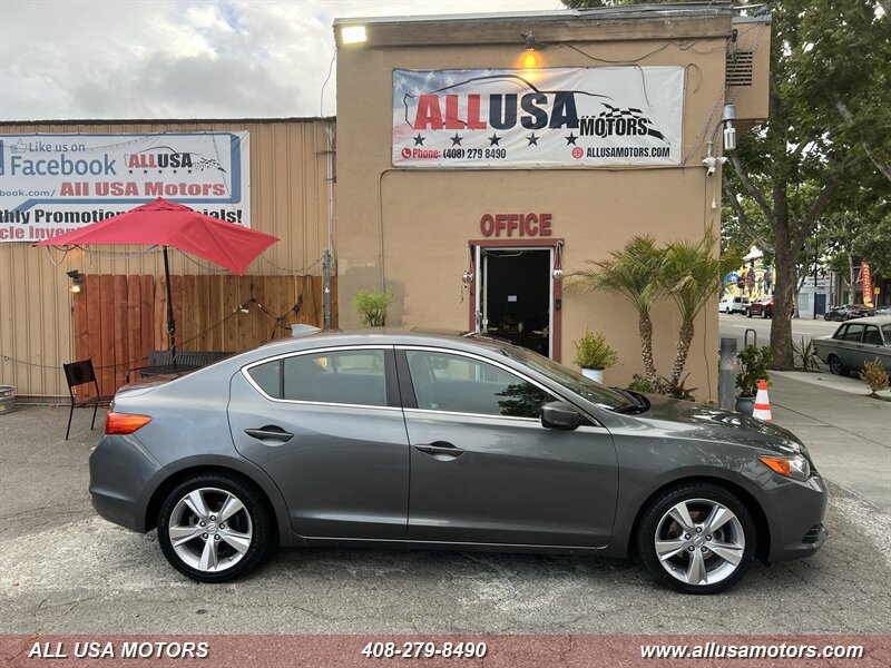 Used 2013 Acura ILX w/ Technology Package FWD image 1