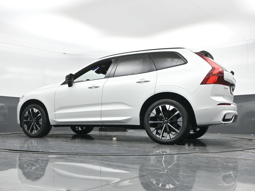 New 2026 Volvo XC60 B5 Plus w/ Climate Package AWD/4WD image 45
