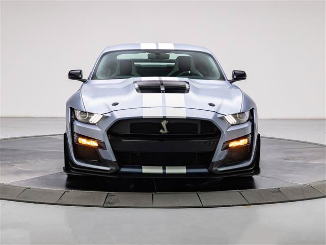 Used 2022 Ford Mustang Shelby GT500 w/ Carbon Fiber Track Pack RWD image 8