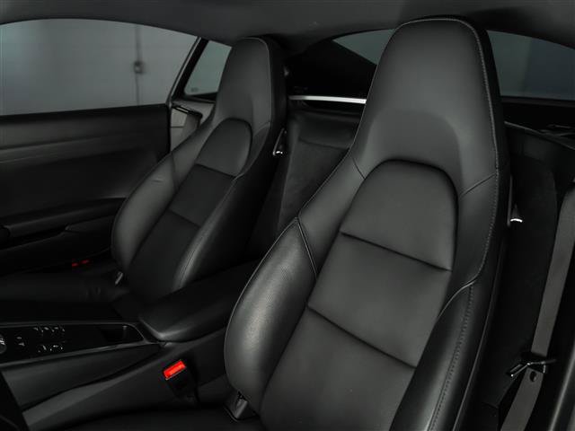 Certified 2023 Porsche 718 Cayman RWD image 5
