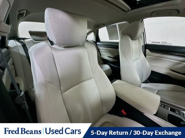 Used 2020 Honda Accord EX image 29