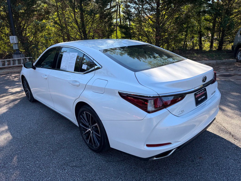 Used 2022 Lexus ES 350 w/ Premium Package FWD image 4