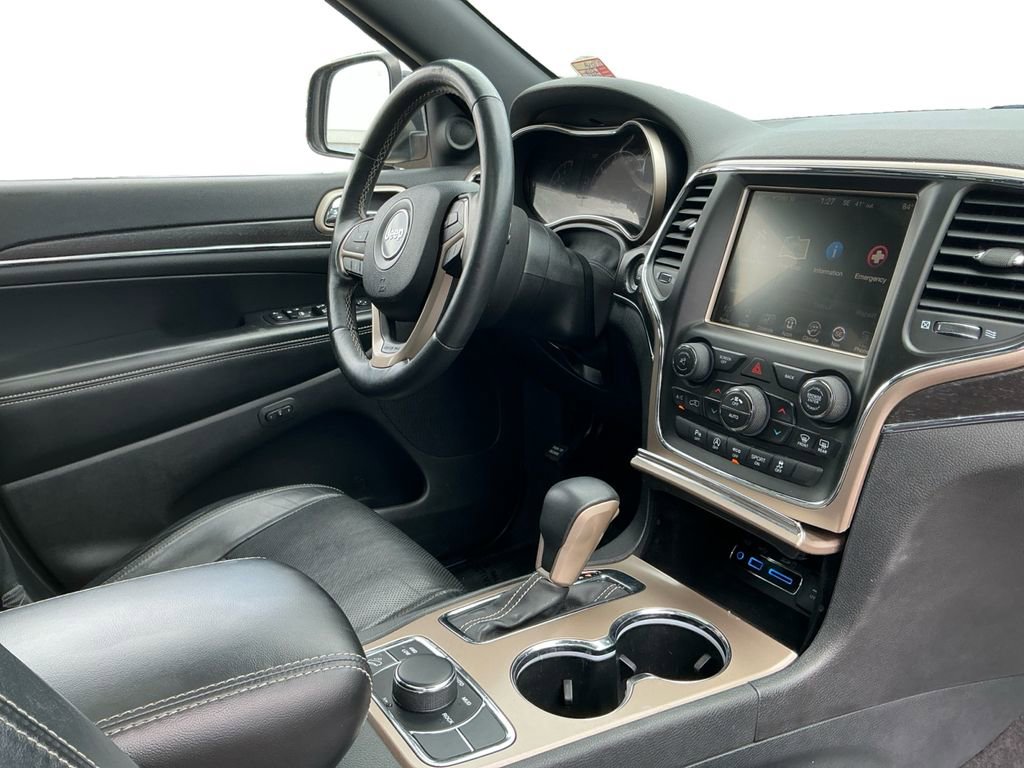 Used 2016 Jeep Grand Cherokee Limited w/ Luxury Group II AWD/4WD image 17