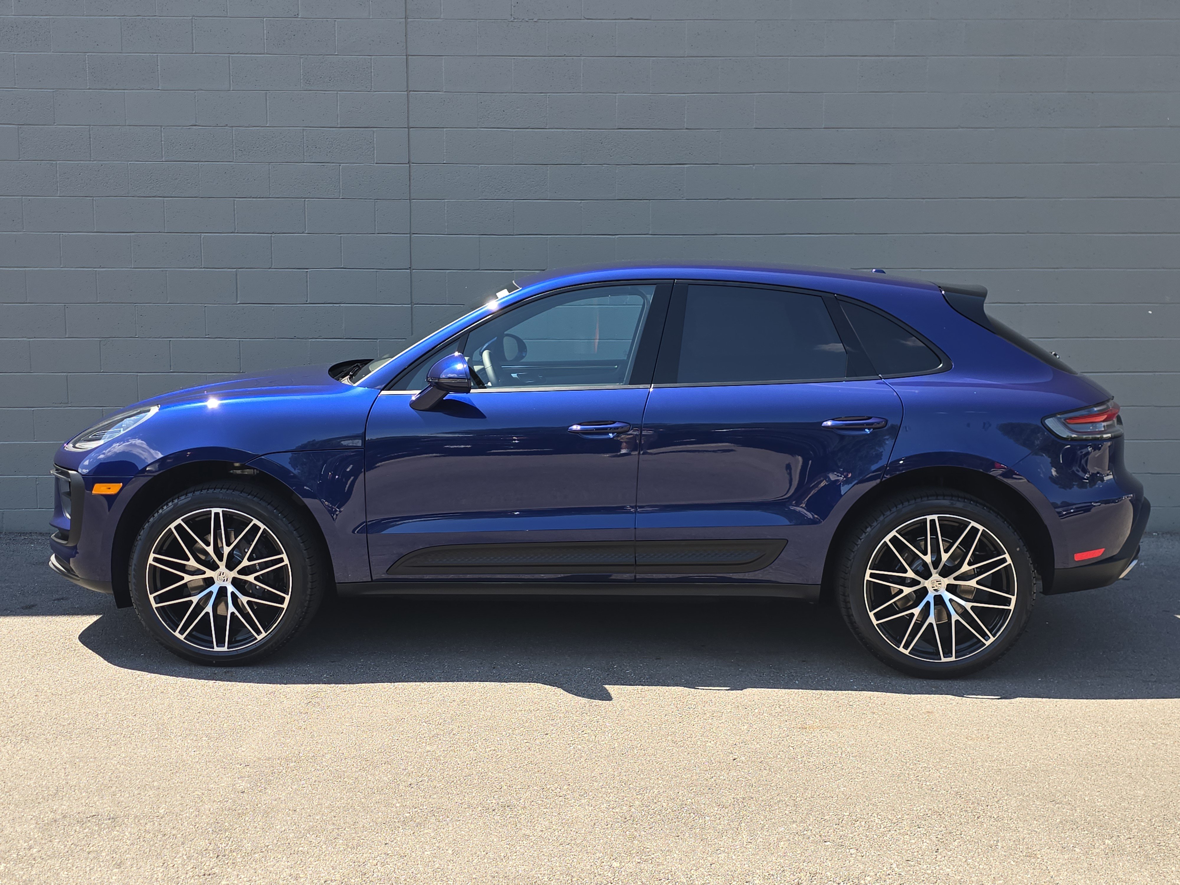 New 2026 Porsche Macan AWD/4WD image 2