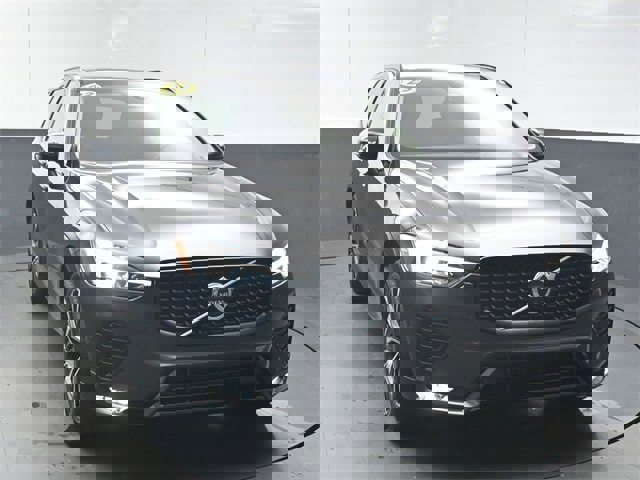 Certified 2023 Volvo XC60 B5 Plus image 2