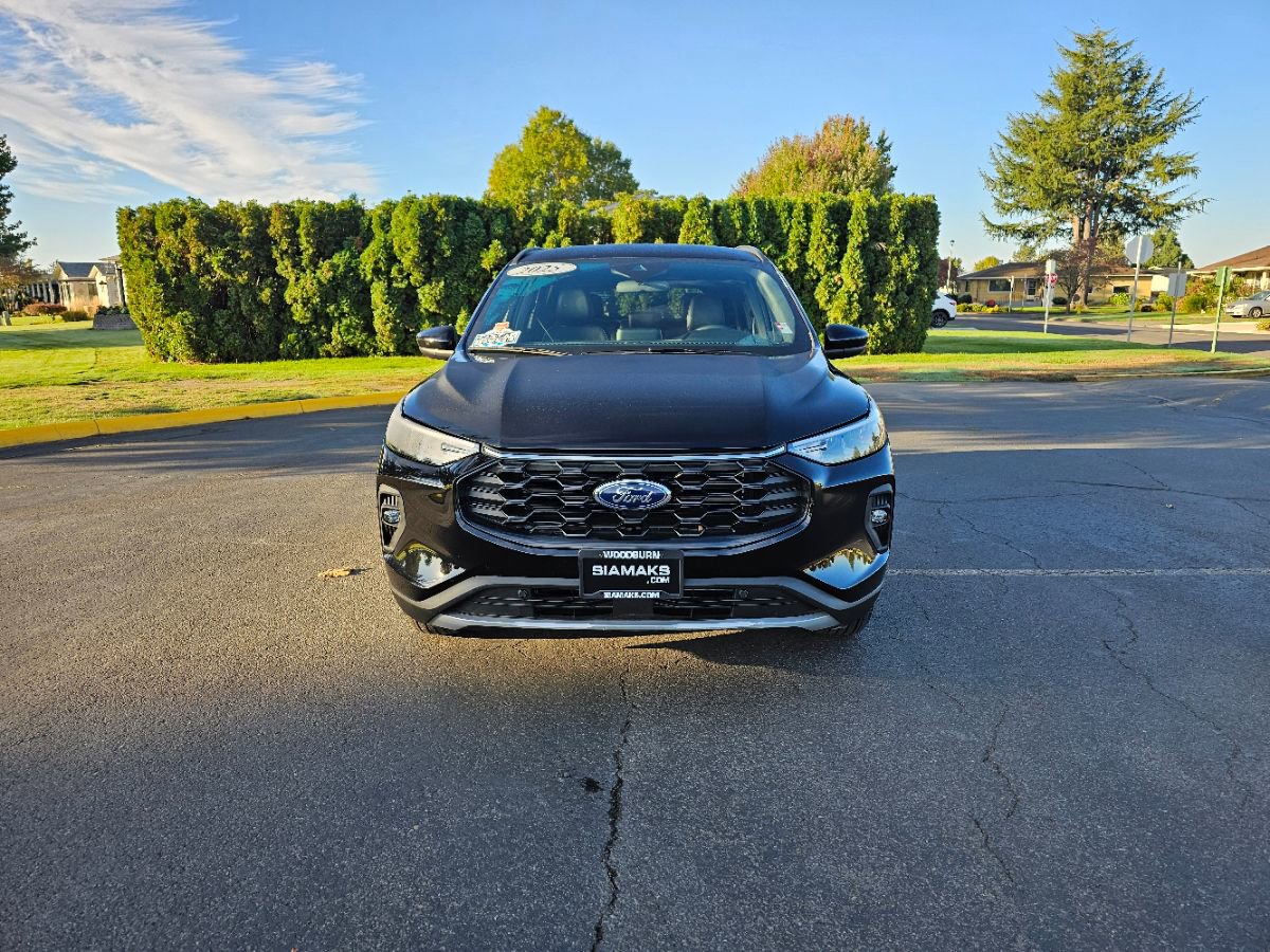 Used 2025 Ford Escape ST-Line Select image 5