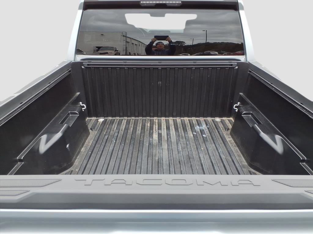 Used 2024 Toyota Tacoma SR image 10