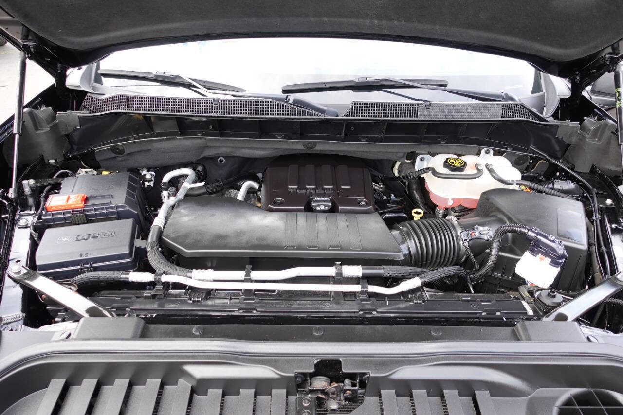 Used 2023 Chevrolet Silverado 1500 Custom w/ LPO, Dark Essentials Package AWD/4WD image 52
