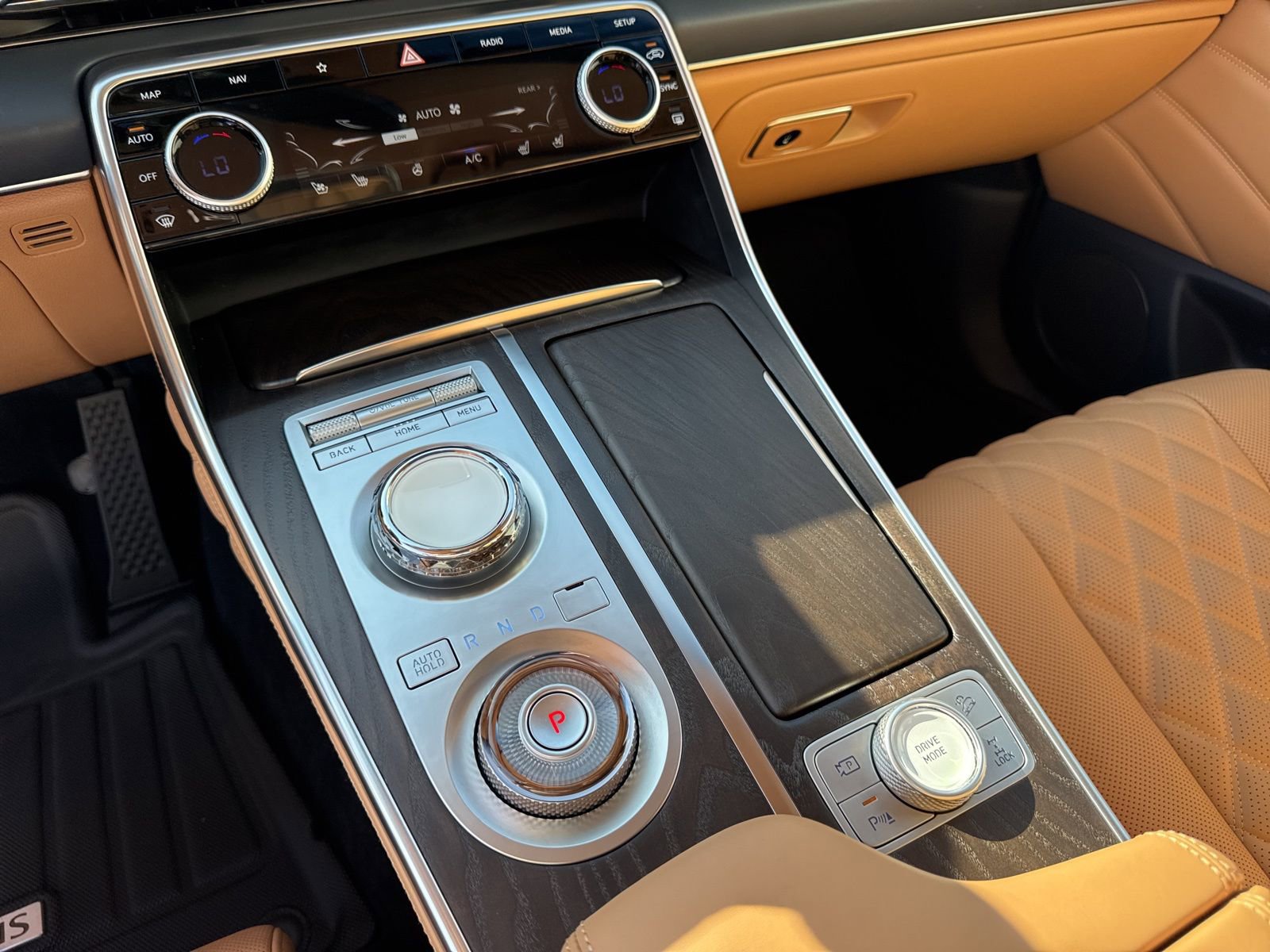 Used 2024 Genesis GV80 3.5T AWD/4WD image 30