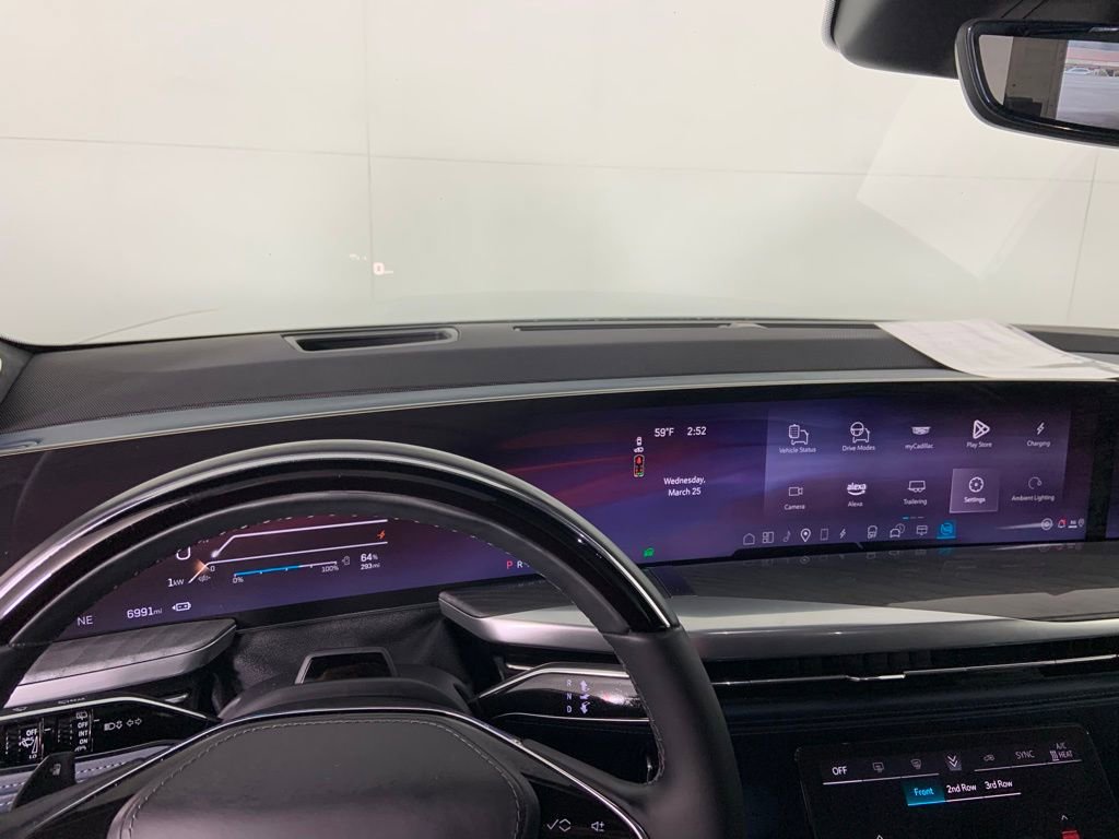 Used 2025 Cadillac Escalade IQ Luxury 2 image 33