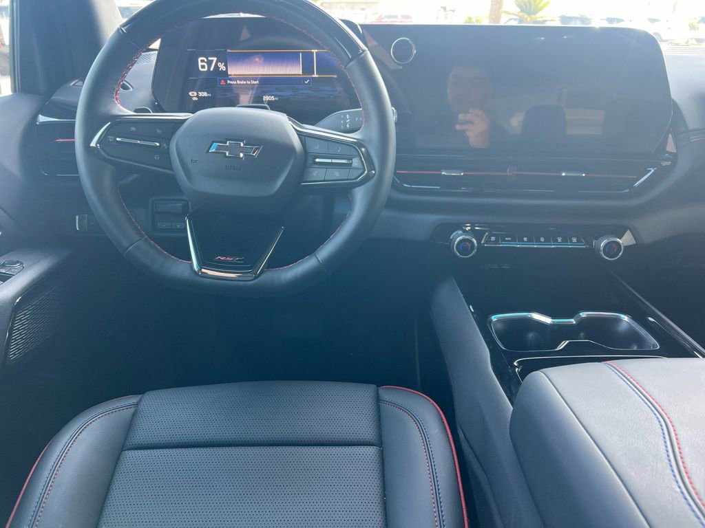 Used 2025 Chevrolet Silverado EV RST AWD/4WD image 13