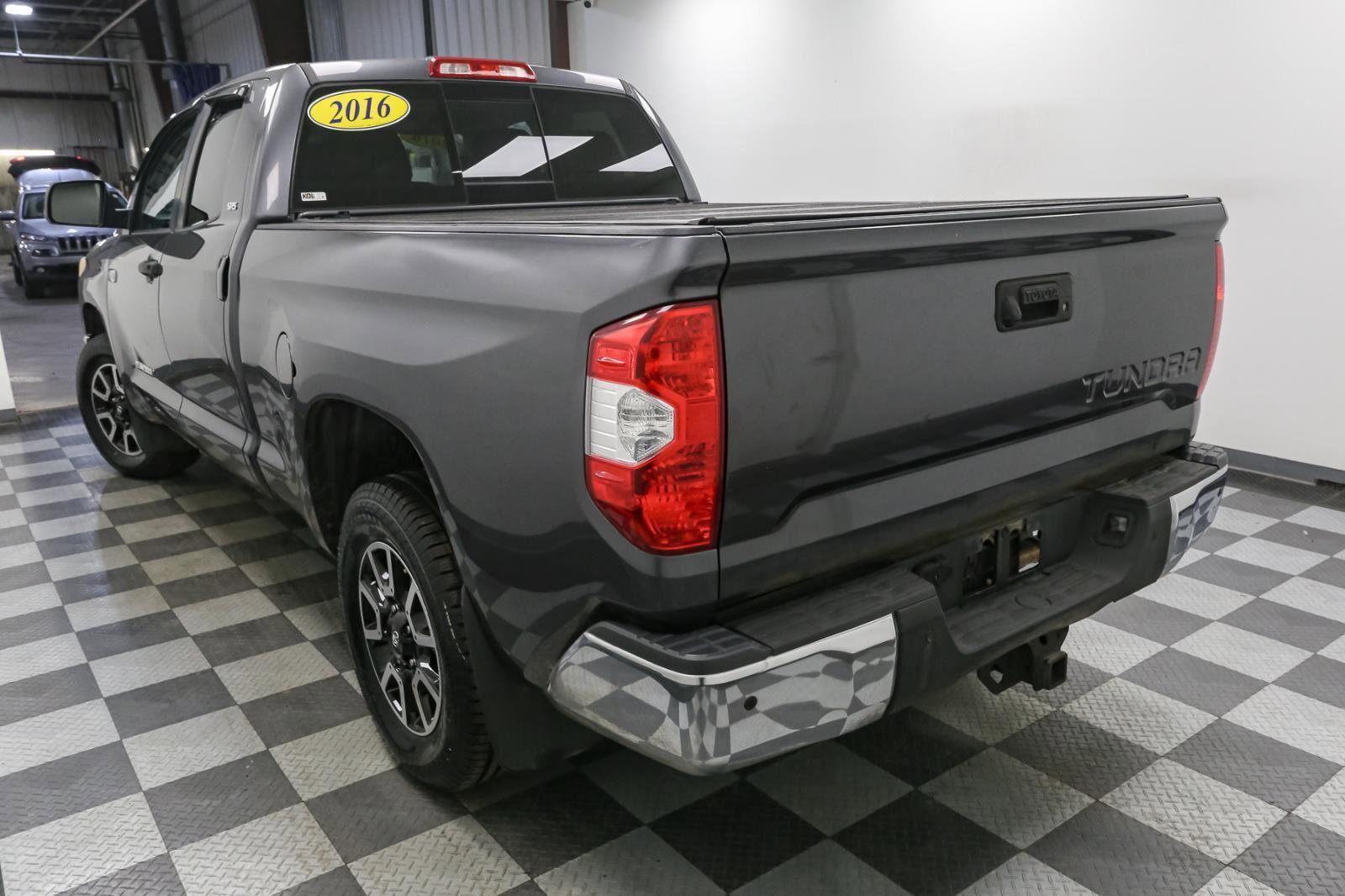 Used 2016 Toyota Tundra SR5 image 11