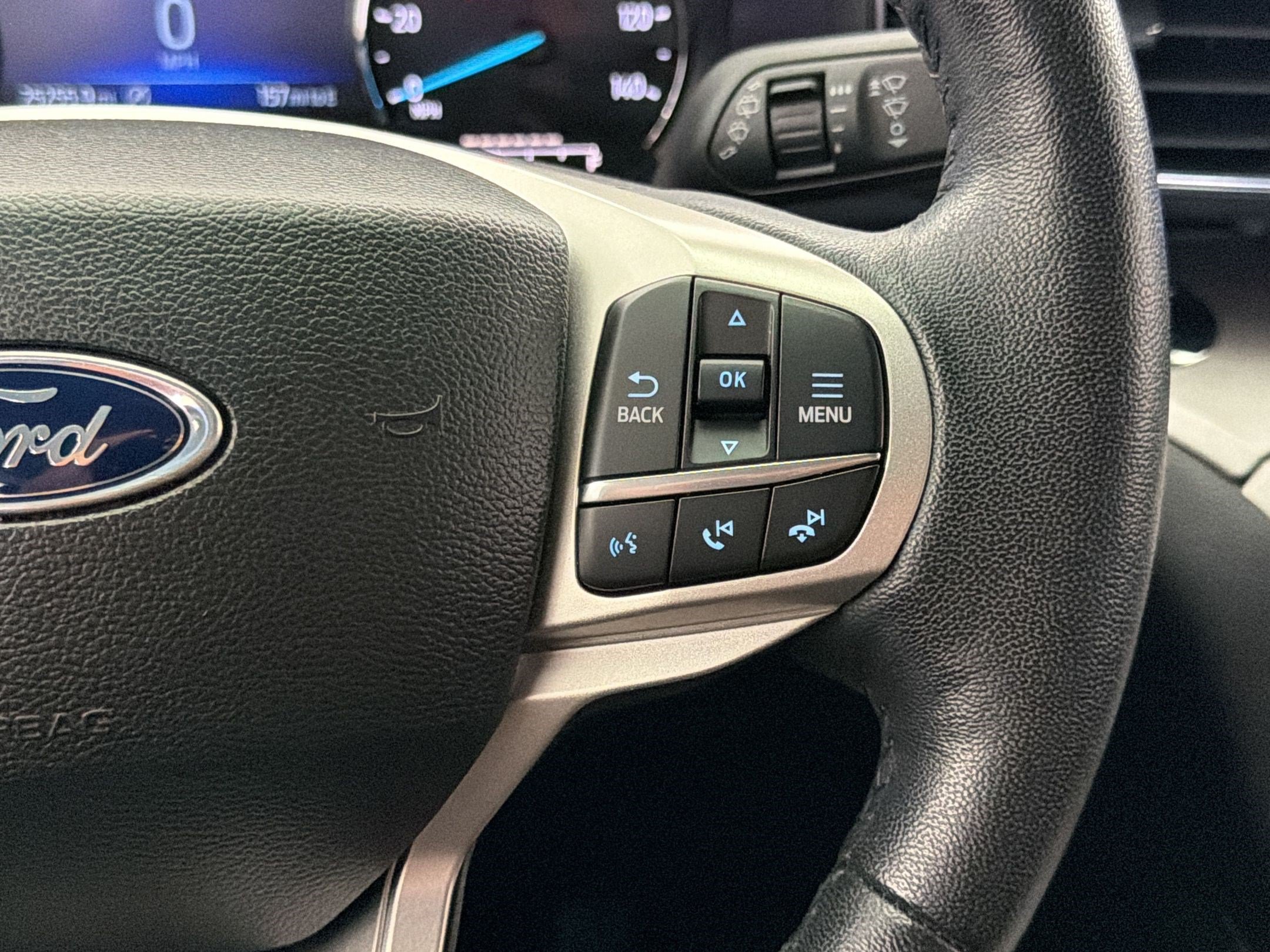 Used 2023 Ford Explorer XLT w/ Equipment Group 202A RWD image 18