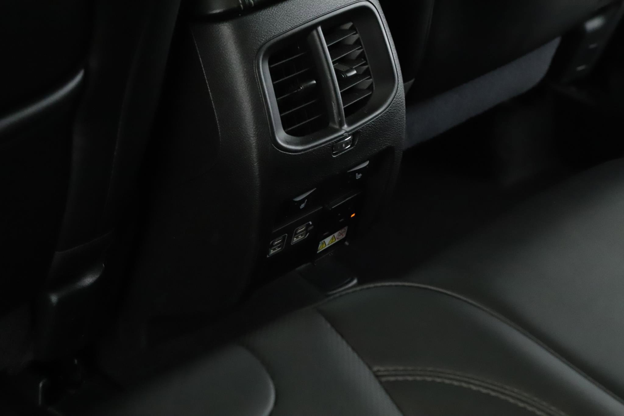 Used 2021 Jeep Cherokee Limited w/ Elite Package image 7