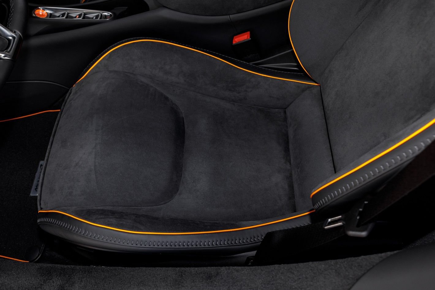 New 2026 McLaren Artura RWD image 39